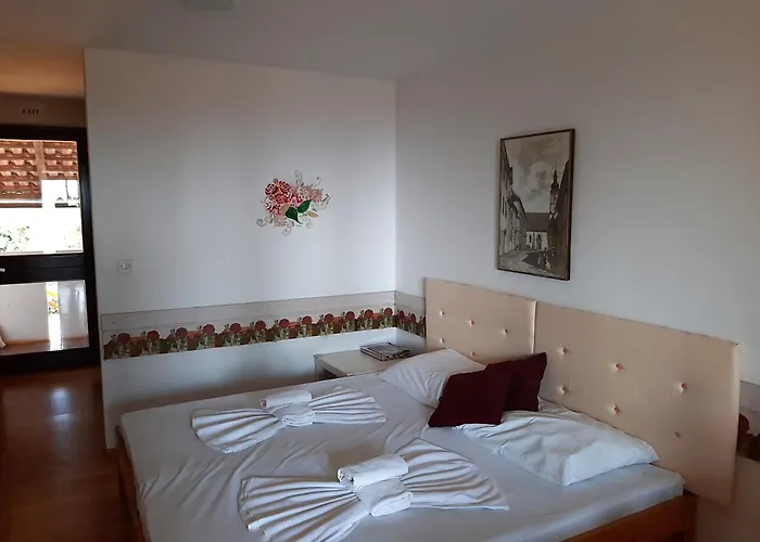 Apartments Unija Duga Uvala